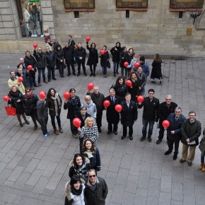 Lleida se tiñe de rojo en el Día Mundial de la lucha contra el Sida